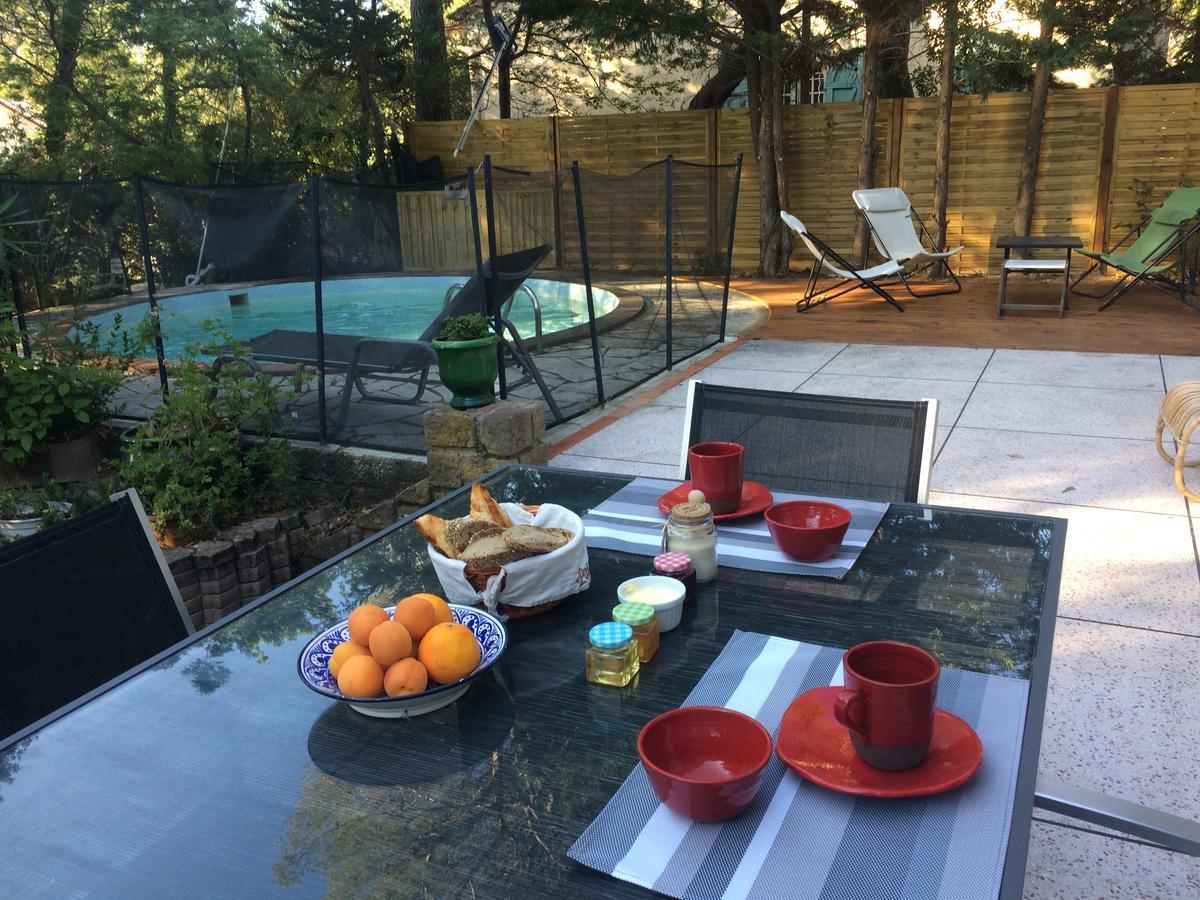 La Maison Blanche Bed & Breakfast Saint Aygulf Exterior photo